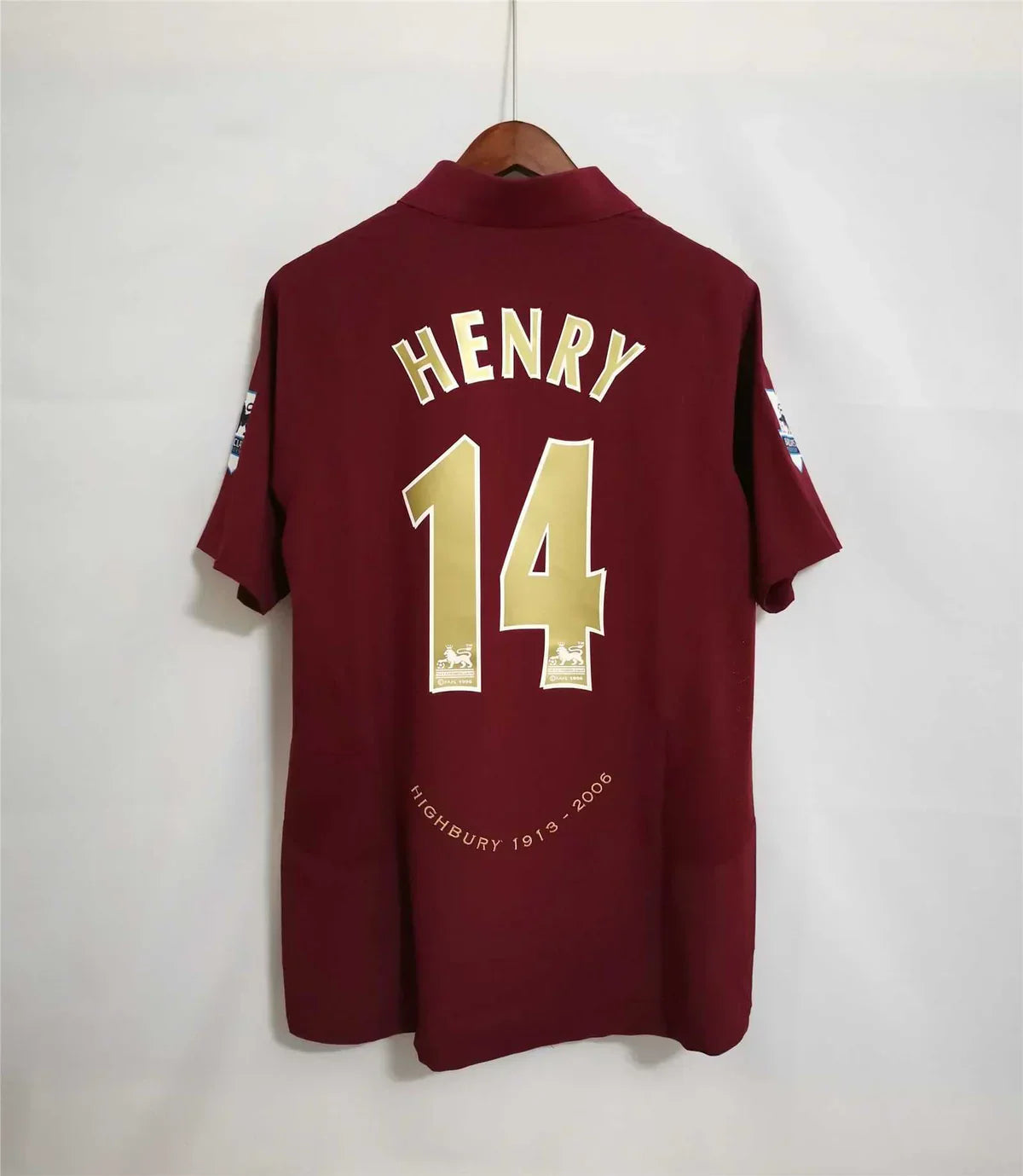 Arsenal 2005-2006 Home Retro Kit - Highbury Farewell Edition
